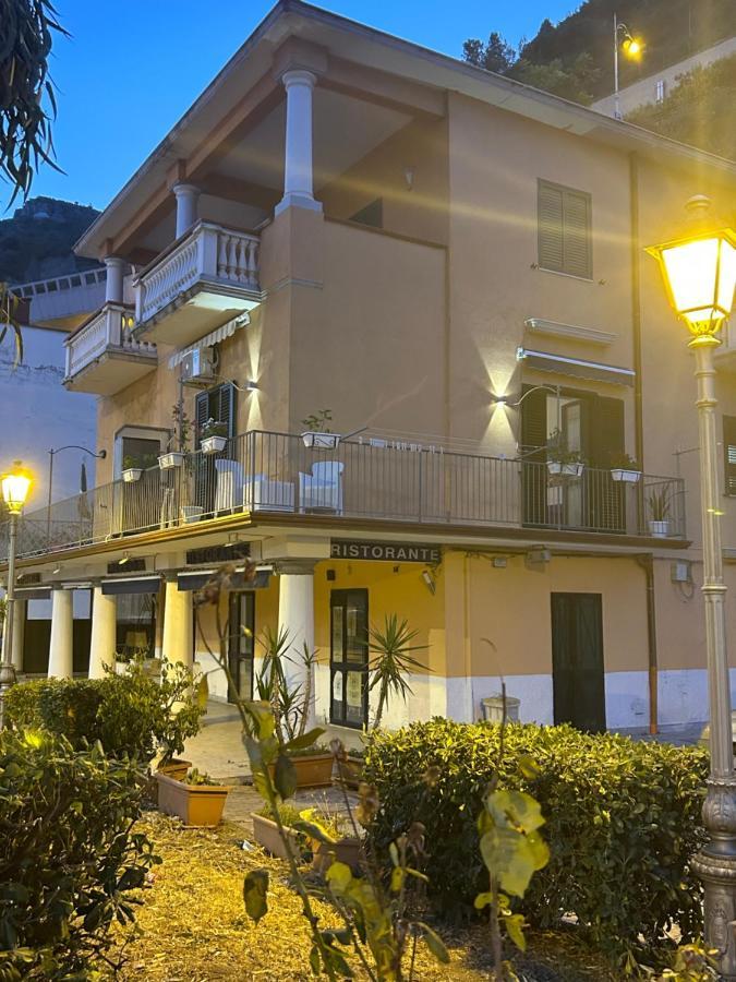 Sissi House Salerno Apartamento Exterior foto