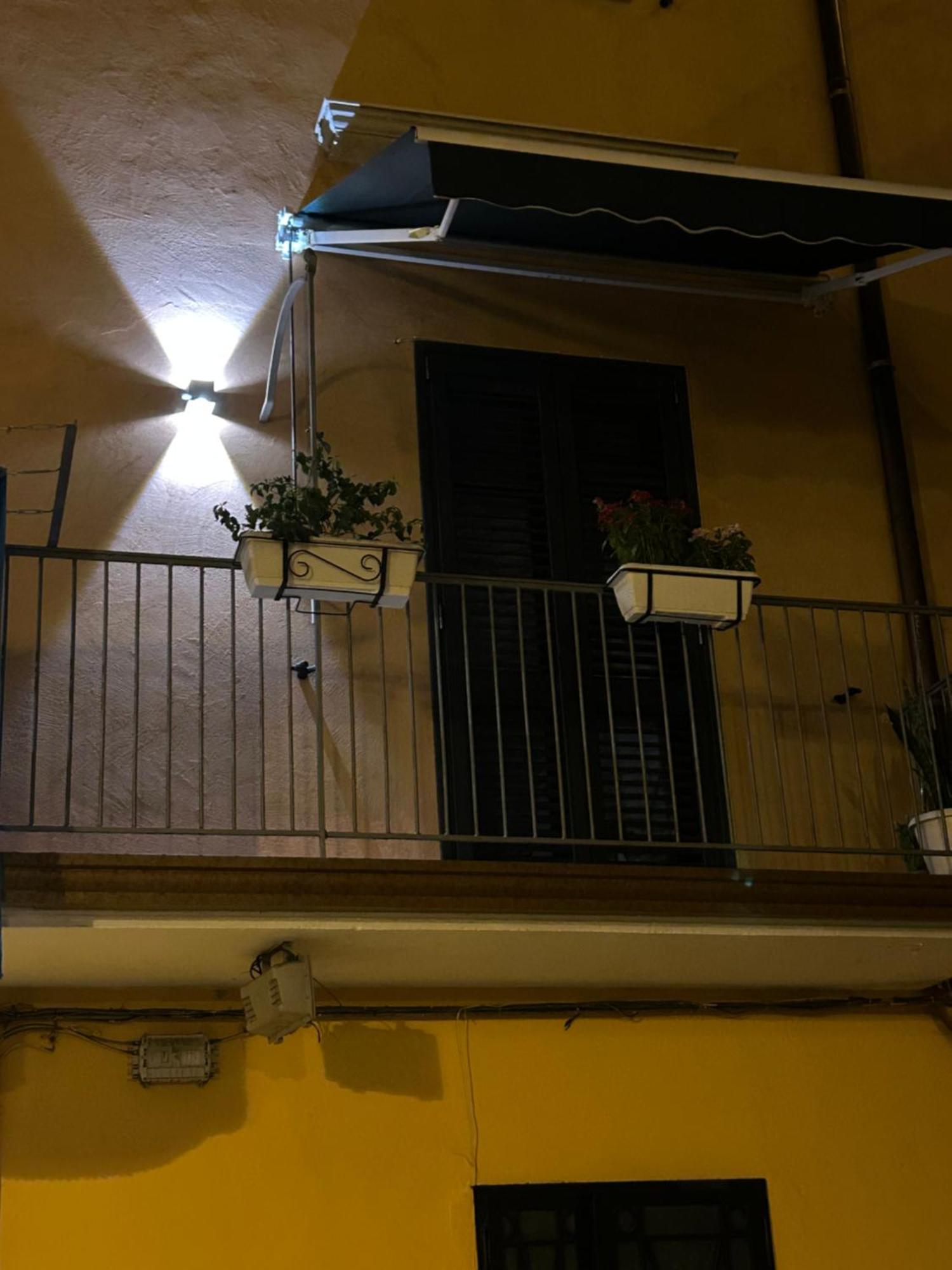 Sissi House Salerno Apartamento Exterior foto
